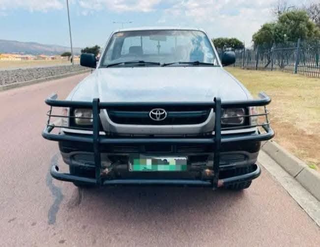 🔱Toyota Hillux, 2003 3.0D 4x4. - Image 2
